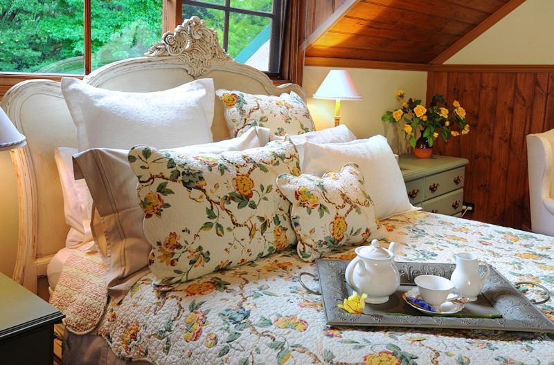 Mary Cards Coach House Bed and Breakfast Olinda Eksteriør billede